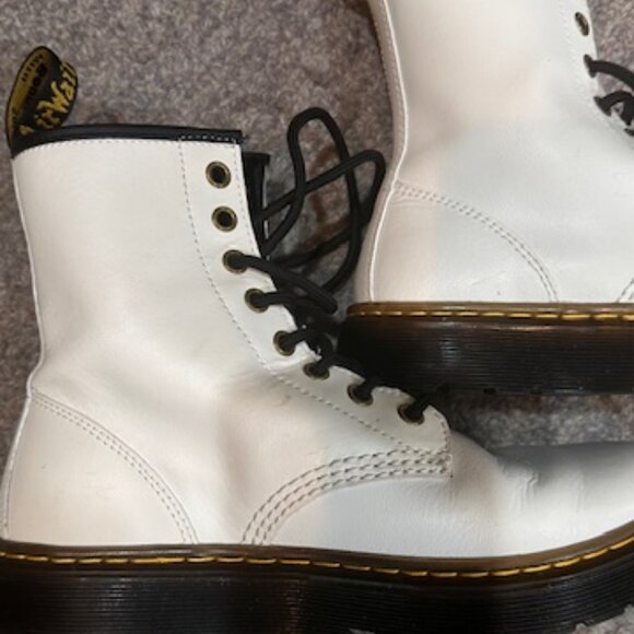 Dr. Martens Air Wair Boots White Woman's Size 6 m - Picture 2 of 14